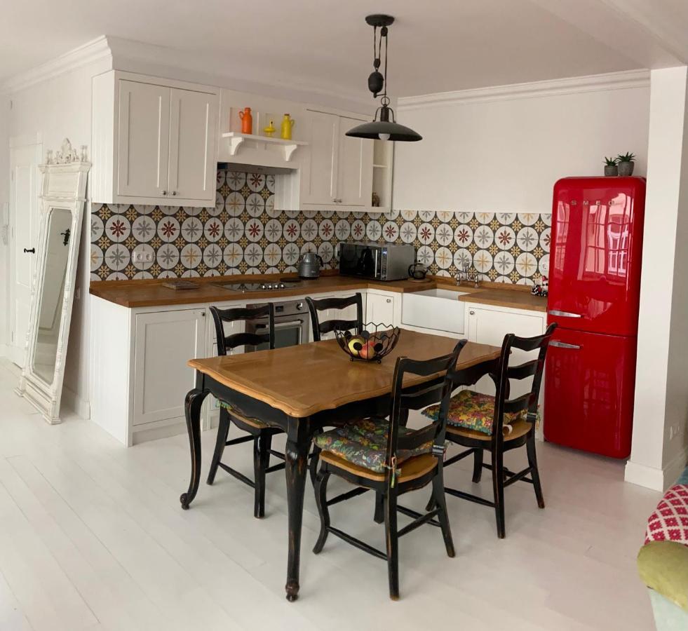 Shabby Chic - Apartment In The Heart Of Vilnius Old Town Exterior photo